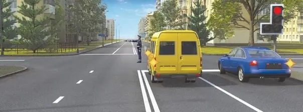 Каким транспортным средствам разрешено продолжить движение?